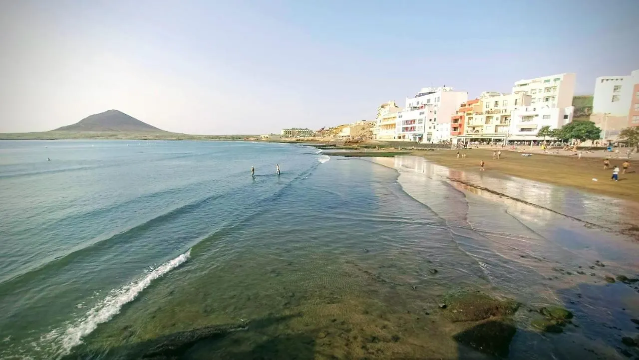 alquilaencanarias El Medano Amanecer Cabezo Beach