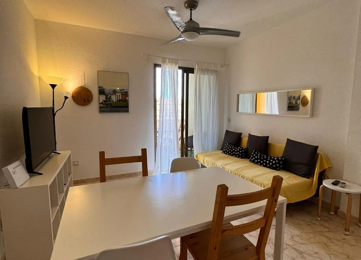 alquilaencanarias El Medano Amanecer Cabezo Beach Apartamento El Médano